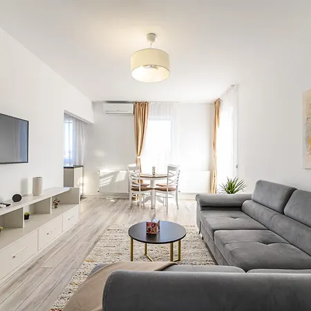 Mabu -2 Spatios Cu Parcare Subterana, Tractorul * Brašov