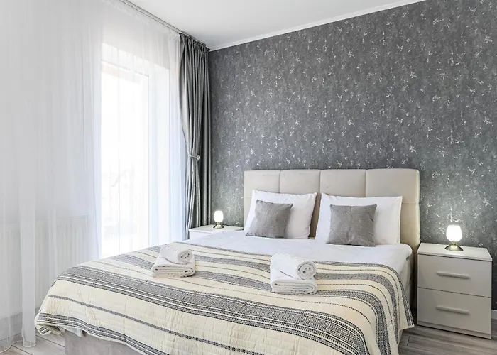 Mabu -2 Spatios Cu Parcare Subterana, Tractorul Appartamento Braşov