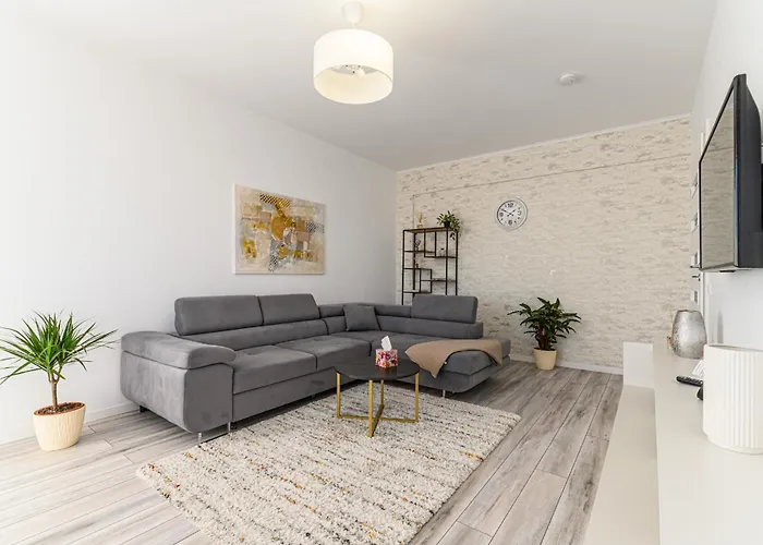 Apartment Mabu -2 Spatios Cu Parcare Subterana, Tractorul Brasov