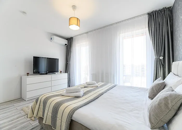 Mabu -2 Spatios Cu Parcare Subterana, Tractorul