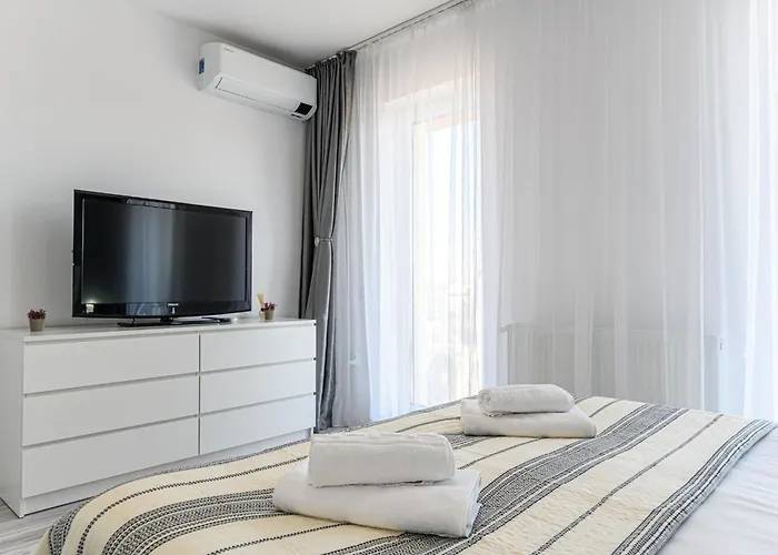 Mabu -2 Spatios Cu Parcare Subterana, Tractorul * Braşov