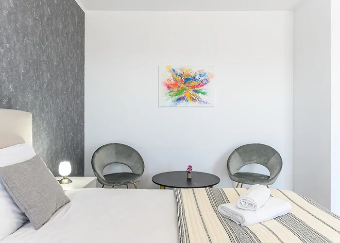 Mabu -2 Spatios Cu Parcare Subterana, Tractorul * Braşov