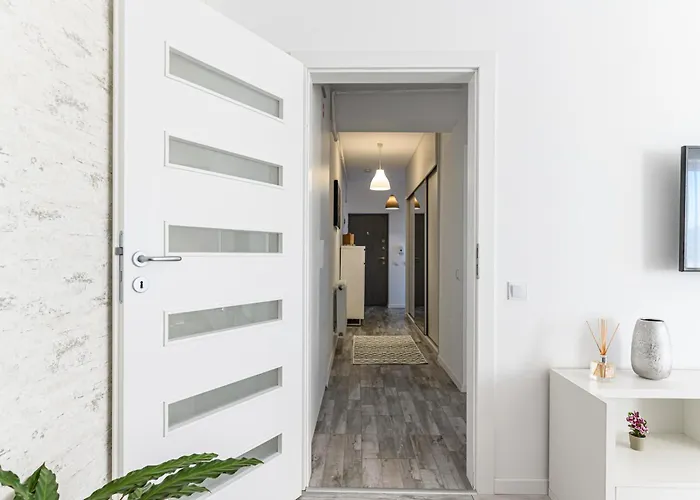 Mabu -2 Spatios Cu Parcare Subterana, Tractorul * Braşov