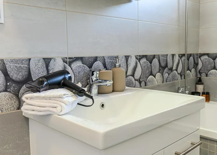 Apartment Mabu -2 Spatios Cu Parcare Subterana, Tractorul