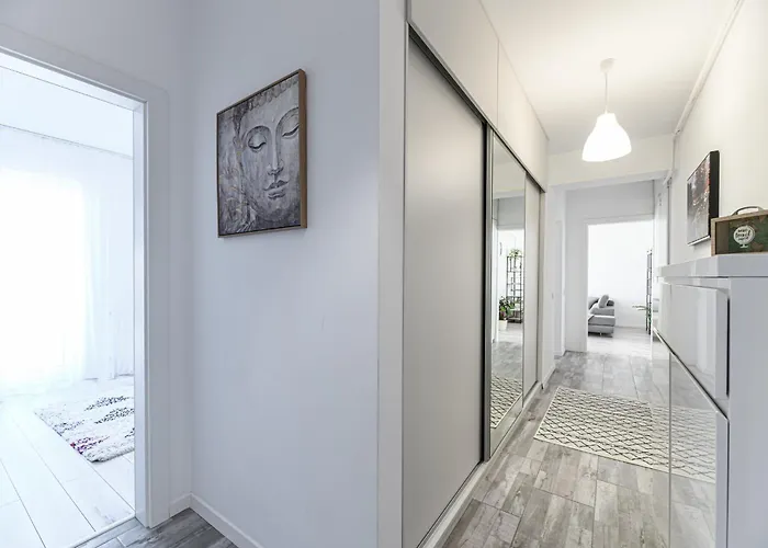 Mabu -2 Spatios Cu Parcare Subterana, Tractorul Brasov