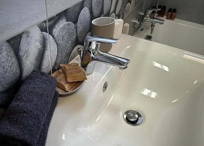 Apartment Mabu -2 Spatios Cu Parcare Subterana, Tractorul